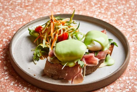 Eggs Benedict Italian