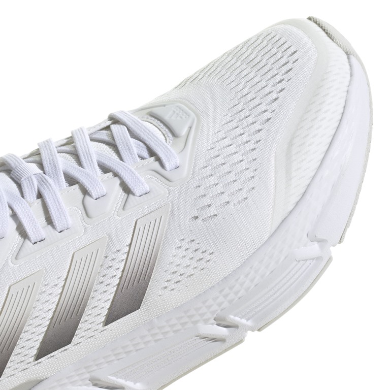 Adidas hotsell questar 40