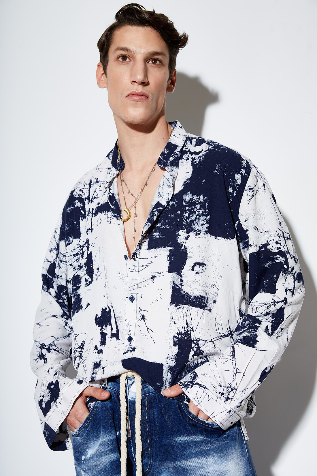 STEFAN ABSTRACT PAINTING STAND UP COLLAR SHIRT