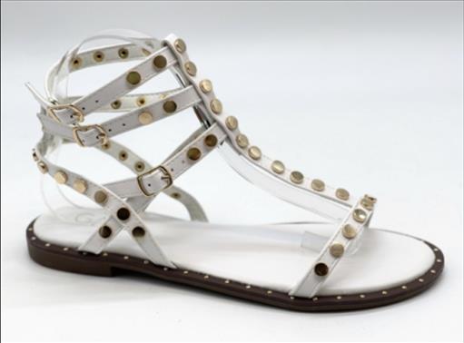 FLAT SANDALS WITH BUCKLES