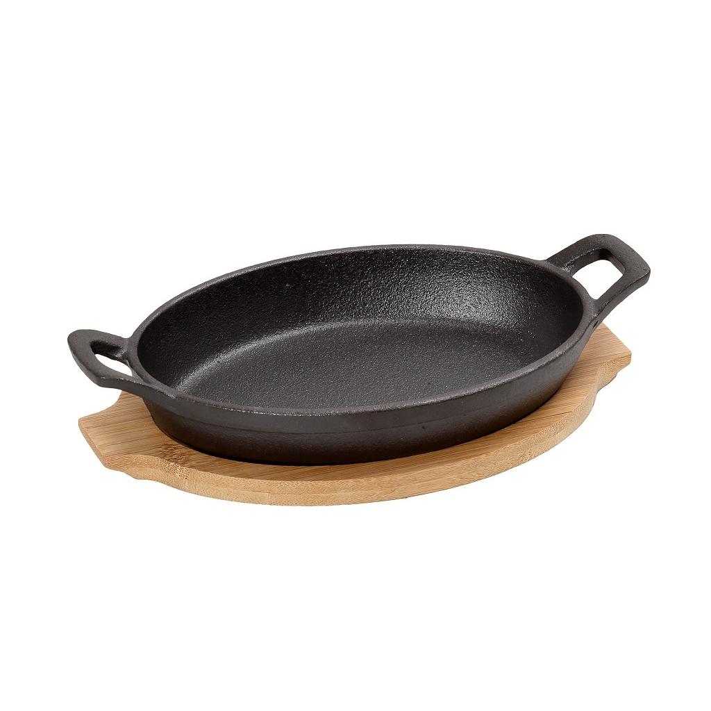 ESPIEL – OVAL CAST IRON SKILLET WITH WOOD BOARD 22 x 13 CM