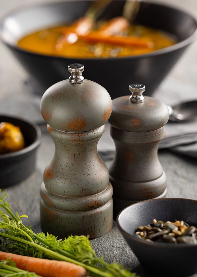 UTOPIA – DISTRESSED WOOD SALT / PEPPER GRINDER 10 CM