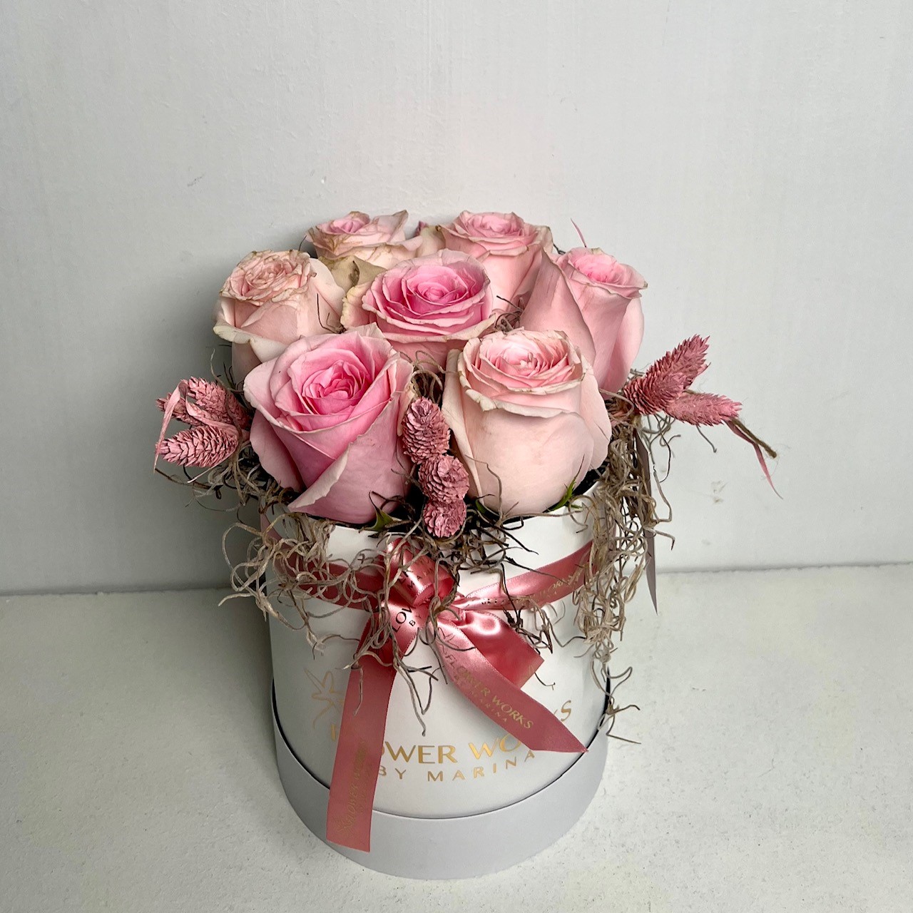 PINK COMBINATION OF ROSES IN A BOX
