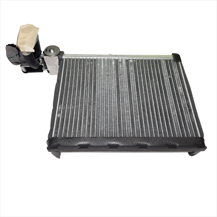 A/C EVAPORATOR FOR MITSUBISHI L200 TRITON [W/ EXP VALVE]